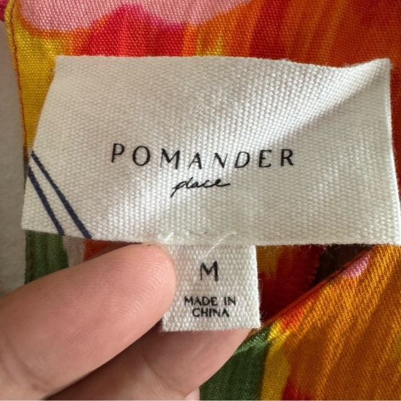 Tuckernuck Pomander Place Magnolia Watercolor Carlota Blouse Top size Medium - Picture 10 of 10